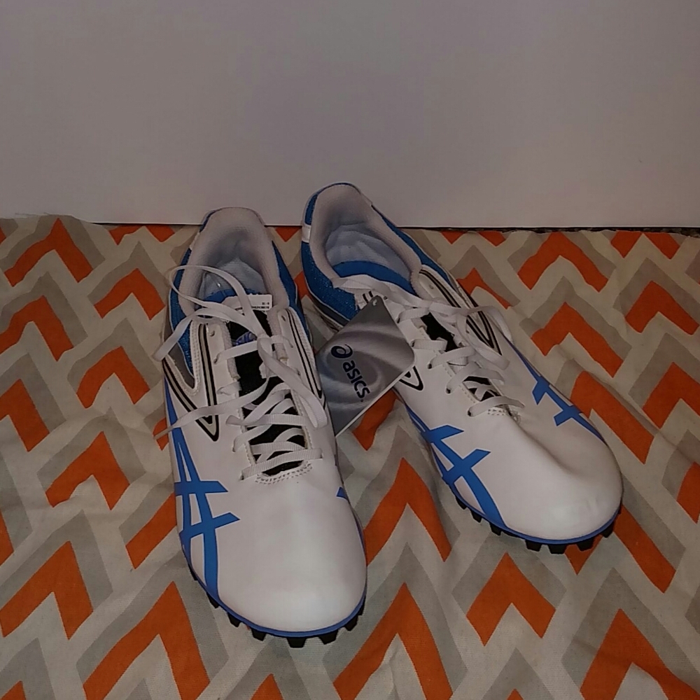 Asics track shoes
